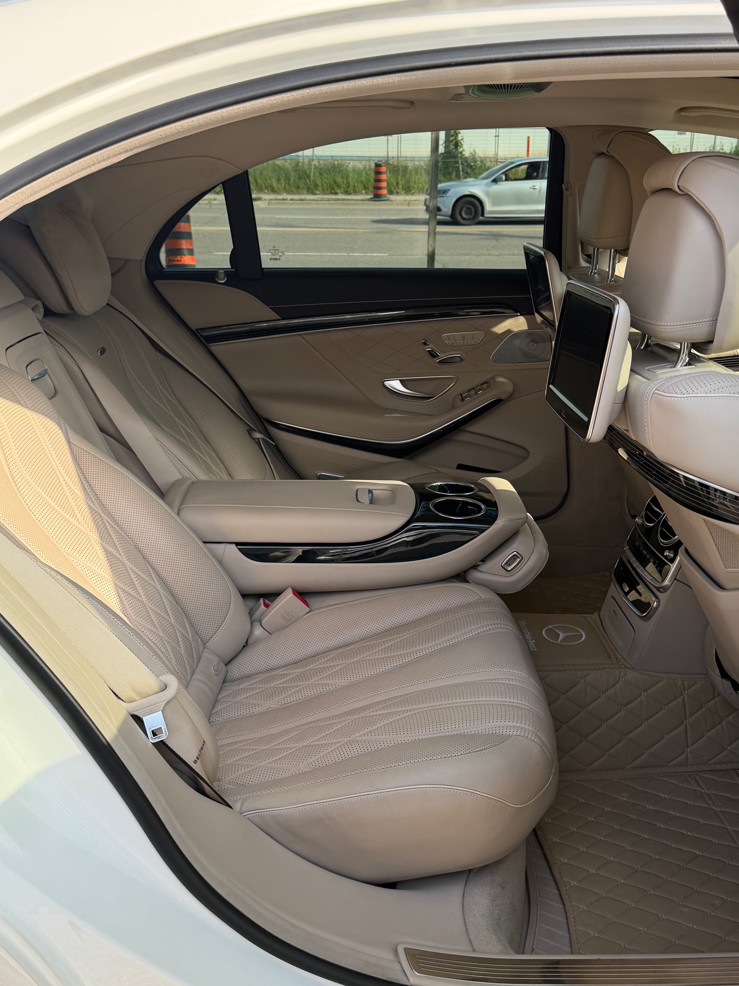 Mercedes S63 AMG