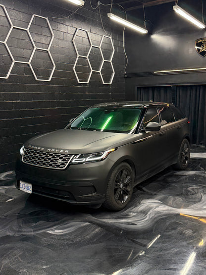 Range Rover Velar (Black)