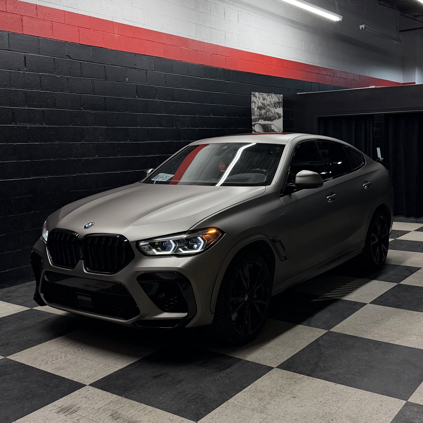 BMW X6 M50i