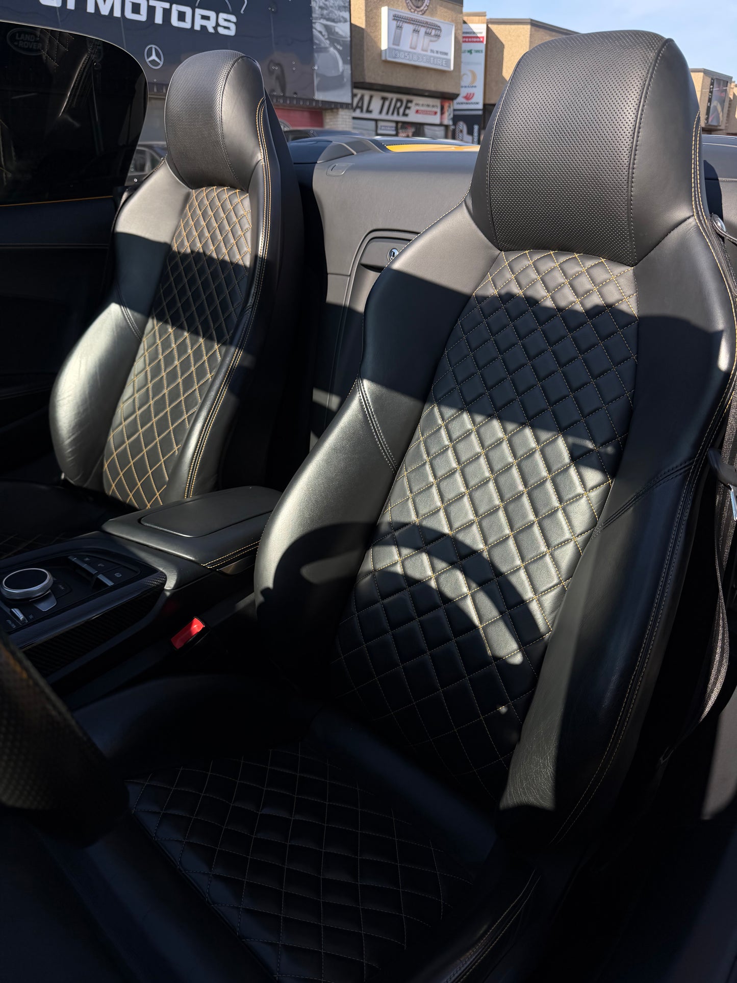 Audi R8 V10