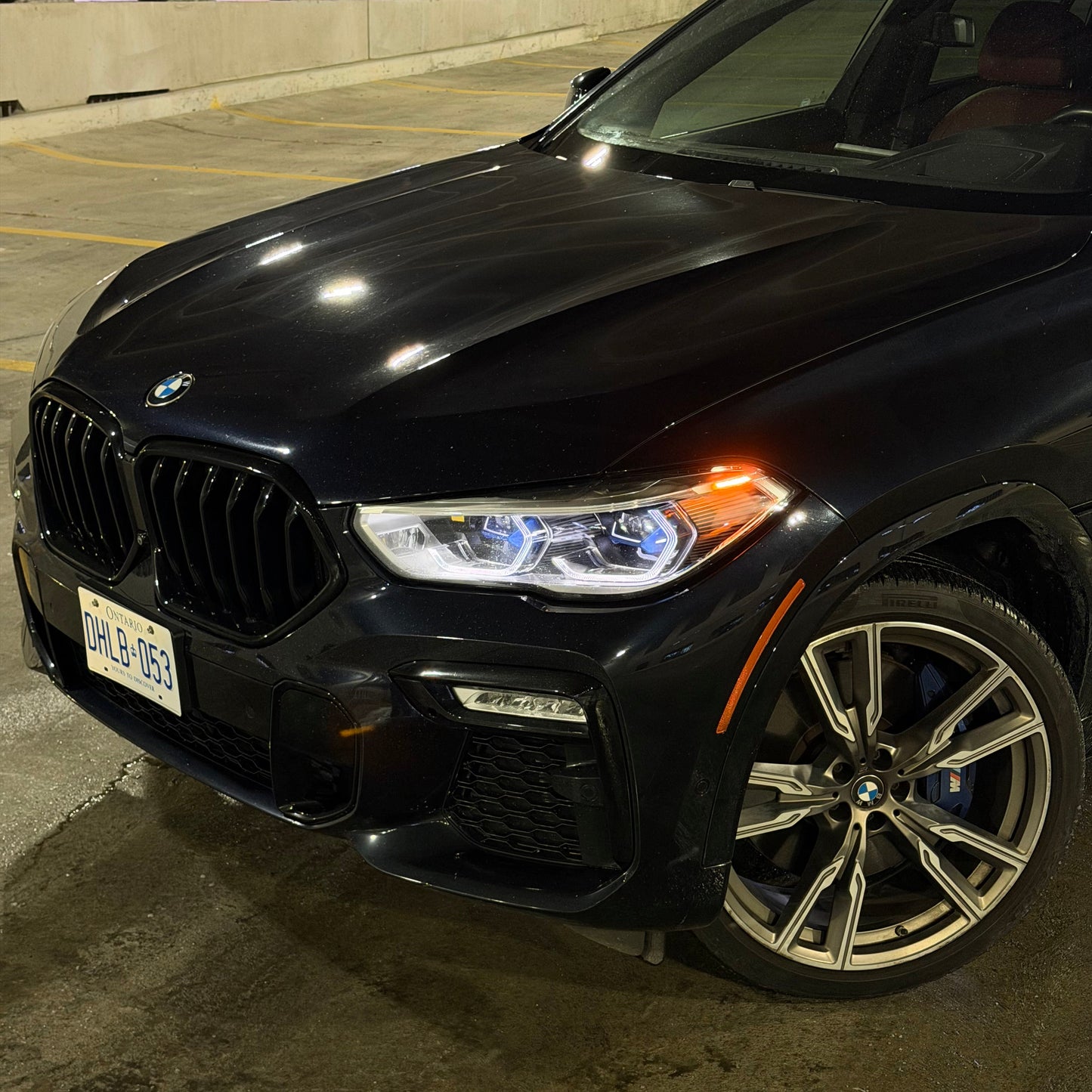 BMW X6 M50i