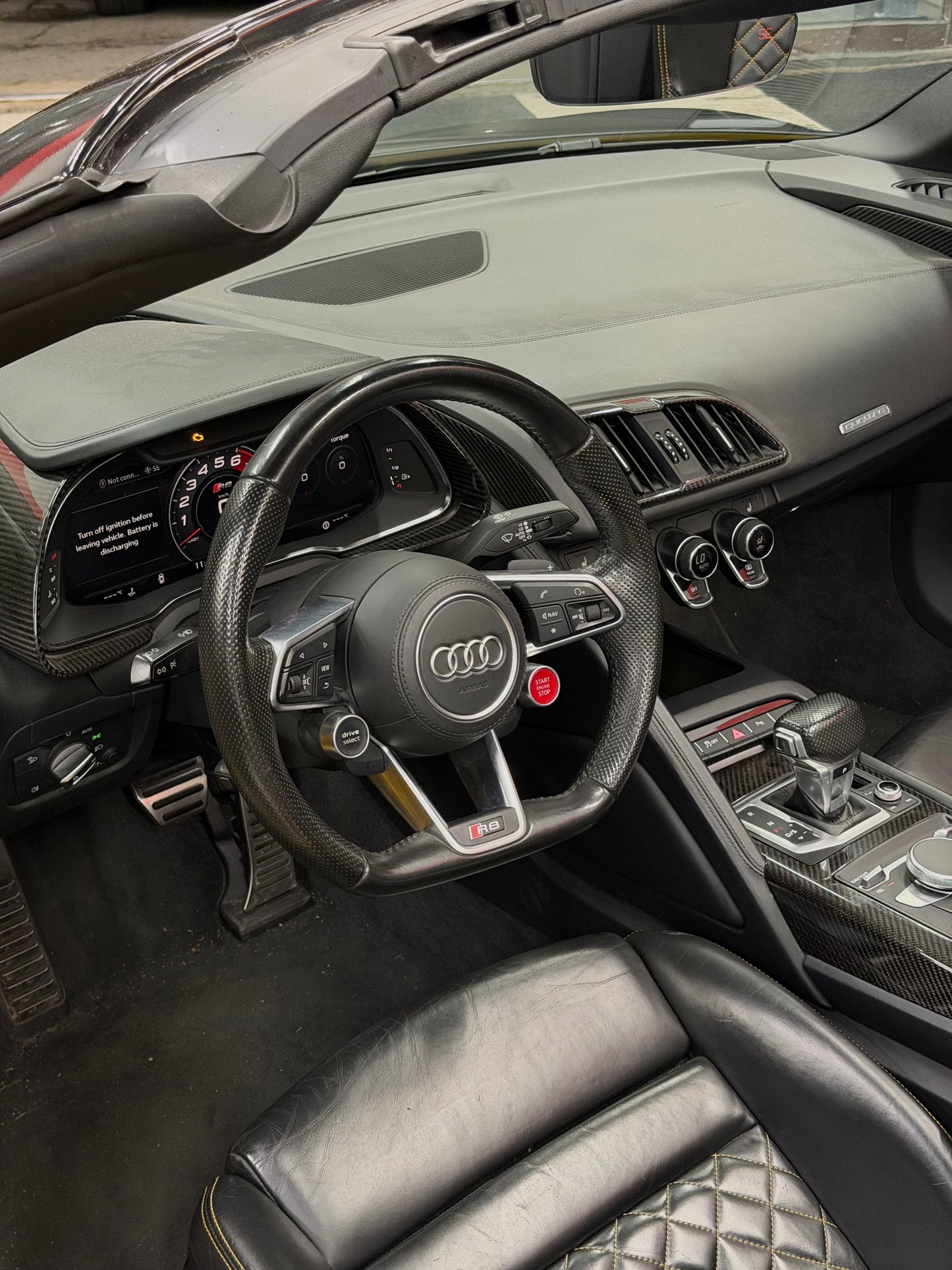 Audi R8 V10